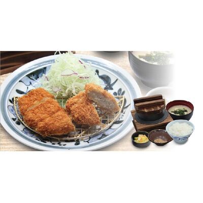 เซตอาหารกลางวัน ทงคัตสึหมูสันนอก และเมนชิคัตสึ